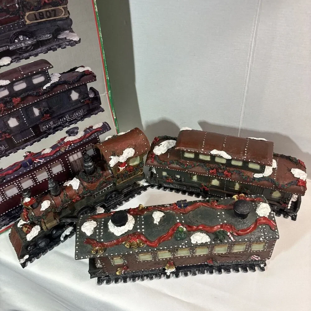 International Silver Co 3-Piece Holiday Train Set 1907 Resin Christmas Decor11”L